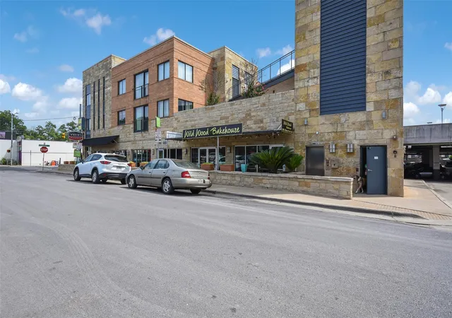 3016-guadalupe-st-217-austin-tx-78705/hzid_108bd19a