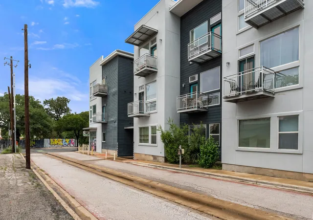 2931-e-12th-st-201-austin-tx-78702/hzid_b41009ce
