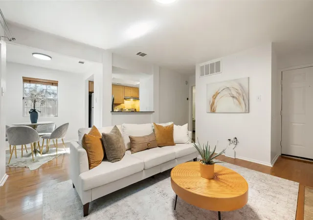 3627-menchaca-rd-105-austin-tx-78704/hzid_abcd7427