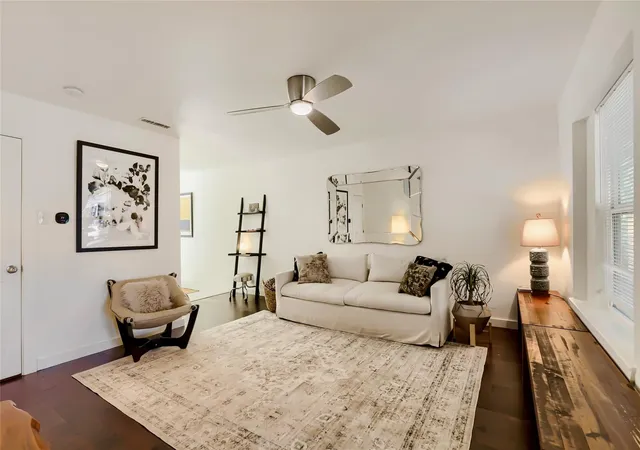 6211-manor-rd-105-austin-tx-78723/hzid_1e4627a5