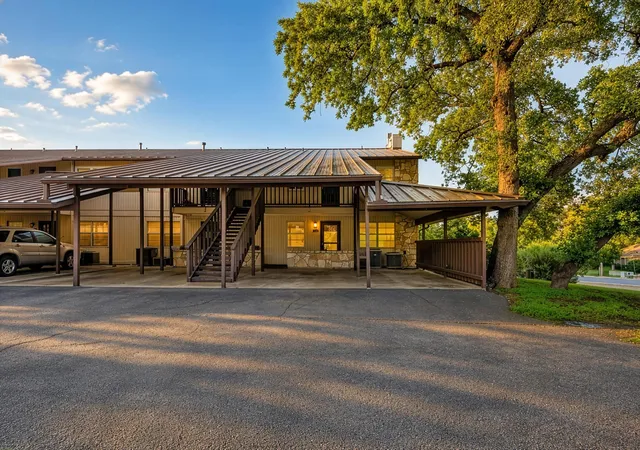 1202-hi-stirrup-401-horseshoe-bay-tx-78657/hzid_63866bbd