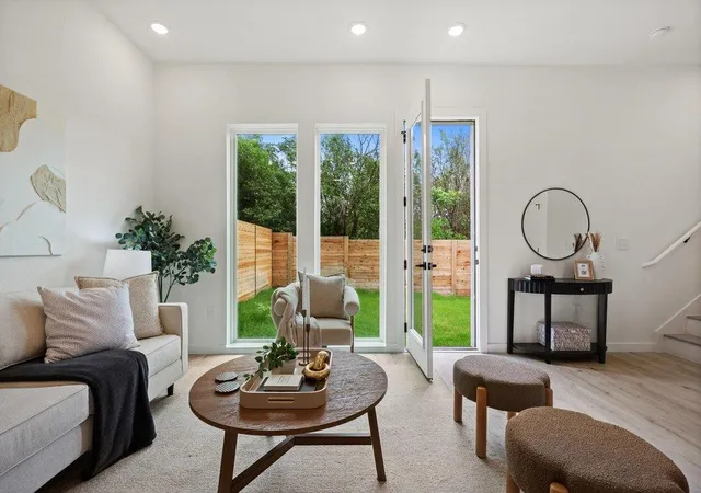 401-n-bluff-dr-10101-austin-tx-78745/hzid_9ad4a933