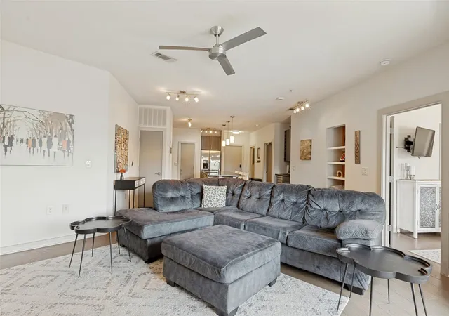 3600-s-lamar-blvd-210-austin-tx-78704/hzid_aef1e89c