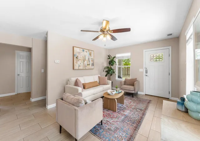 13323-villa-park-dr-unit-b-austin-tx-78729/hzid_a4ae1c41