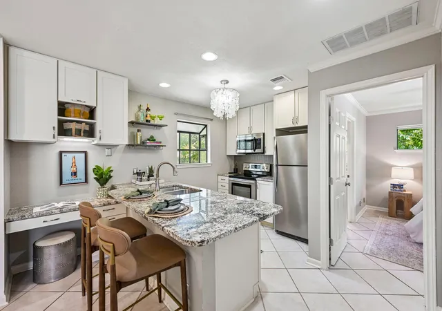 2412-enfield-rd-8-austin-tx-78703/hzid_49639f34