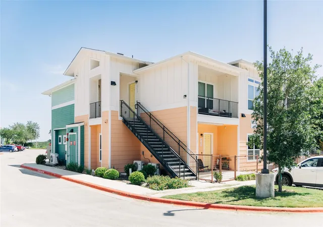 8601-w-gate-blvd-4203-austin-tx-78745/hzid_019e8199