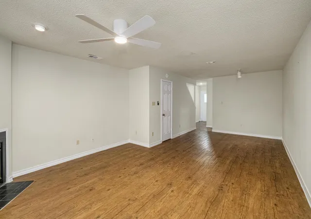 1404-norwalk-ln-206-austin-tx-78703/hzid_83f73c87