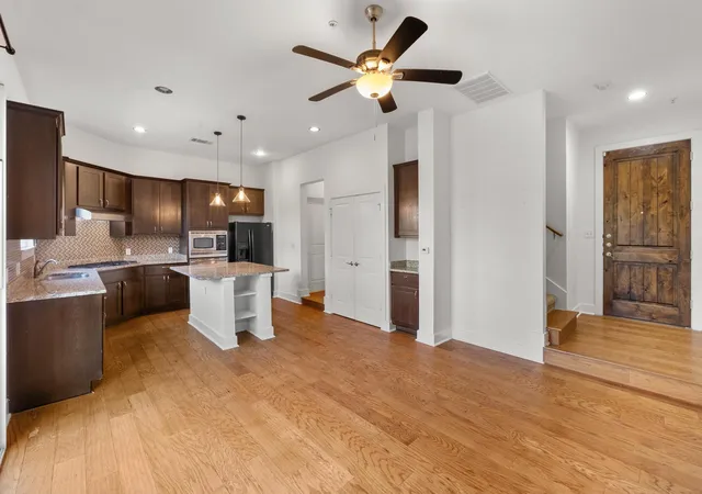 8110-ranch-rd-2222-2-austin-tx-78730/hzid_ddba7ae8