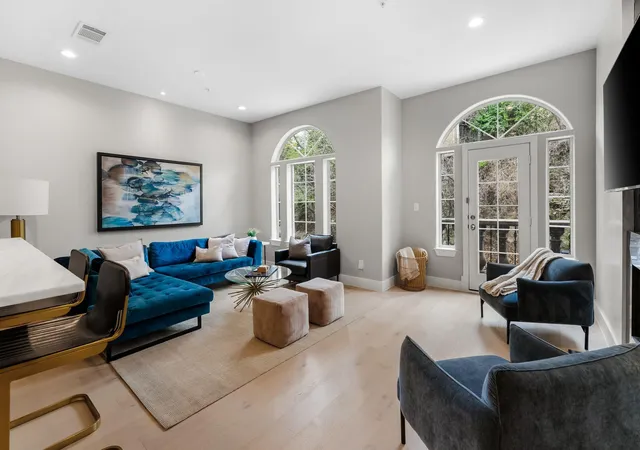 1529-barton-springs-rd-13-austin-tx-78704/hzid_e41c373c
