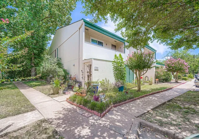 6718-silvermine-dr-1704-austin-tx-78736/hzid_685d27a4