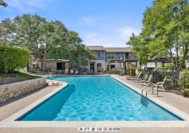 2215-post-rd-2046-austin-tx-78704/hzid_3639552b