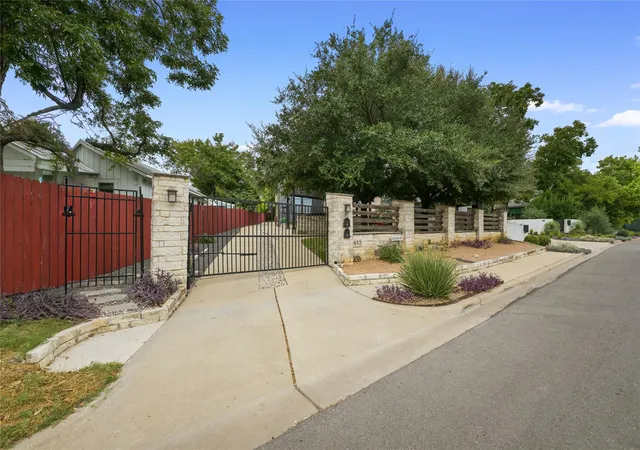 1612-s-3rd-street-b-austin-tx-78704/hzid_41732584