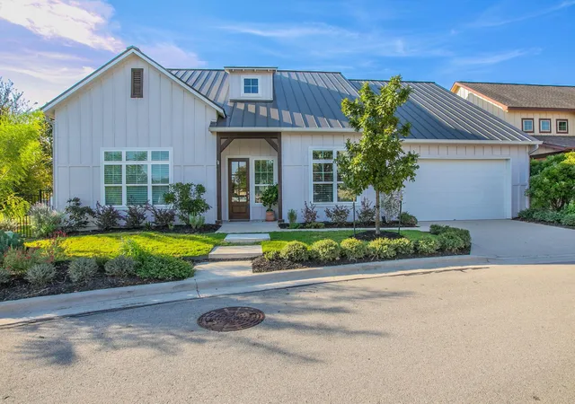 176-arezzo-way-dripping-springs-tx-78620/hzid_daa0d111