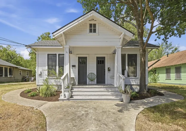 919-w-prairie-lea-st-lockhart-tx-78644/hzid_ce394a66