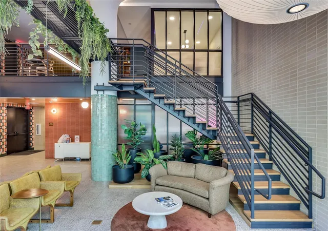 1701-simond-ave-516-austin-tx-78723/hzid_e8f7b93e