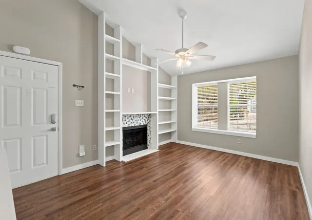 1411-gracy-farms-ln-61-austin-tx-78758/hzid_51e0e57c