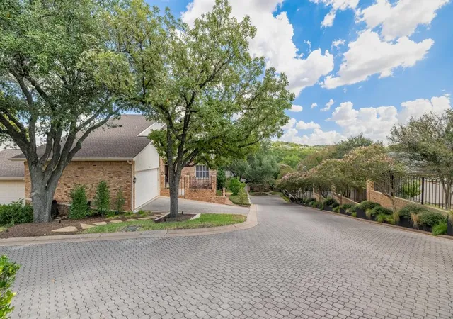3901-belmont-park-dr-c-austin-tx-78746/hzid_126b0b4a
