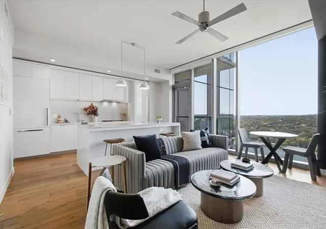 44-east-ave-1811-austin-tx-78701/hzid_127546a0