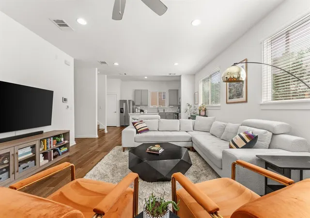 6800-menchaca-rd-37-austin-tx-78745/hzid_4315161f