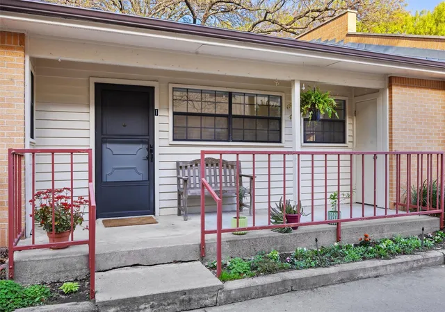 2301-lawnmont-ave-1-austin-tx-78756/hzid_a39602db