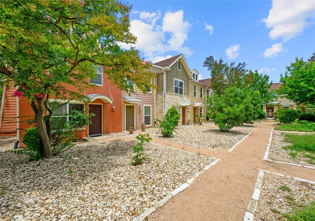 1101-grove-blvd-208-austin-tx-78741/hzid_5b863c89