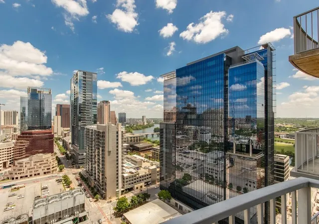 360-nueces-st-2305-austin-tx-78701/hzid_05d2fd77