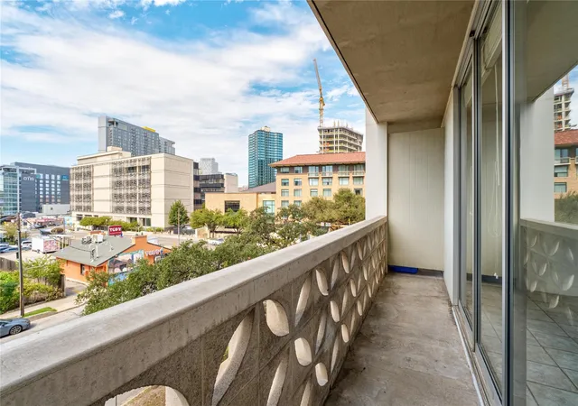 1801-lavaca-st-3b-austin-tx-78701/hzid_1f58b12d