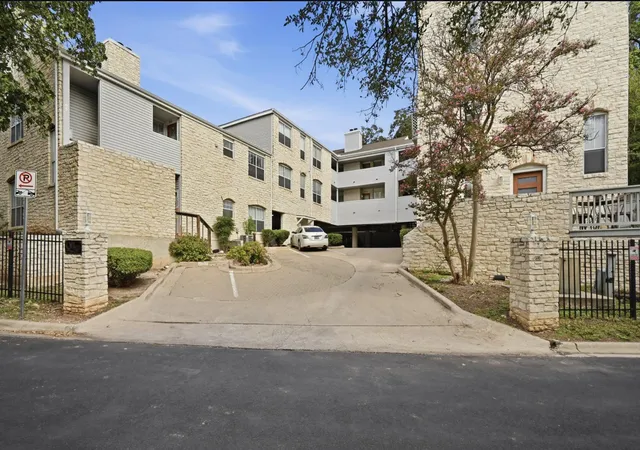2520-quarry-rd-304-austin-tx-78703/hzid_fc625967