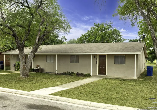 801-high-meadow-pleasanton-tx-78064/hzid_c3b08365