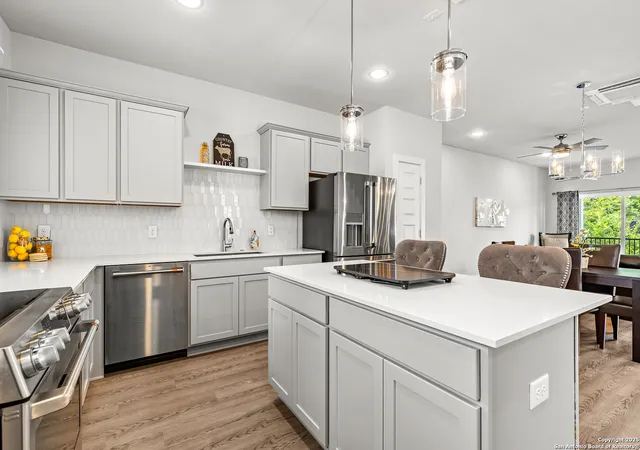 415-ira-ave-unit-2102-san-antonio-tx-78209/hzid_c80723fb
