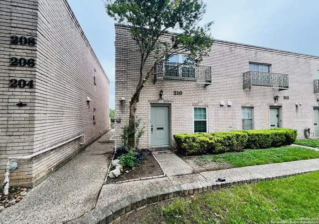 102-ruelle-ln-210-san-antonio-tx-78209/hzid_25d74527