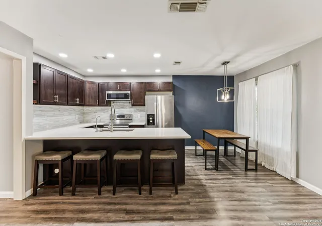8320-york-dr-san-antonio-tx-78216/hzid_74526845