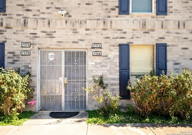 7568-windsor-oaks-san-antonio-tx-78239/hzid_5a0b647b