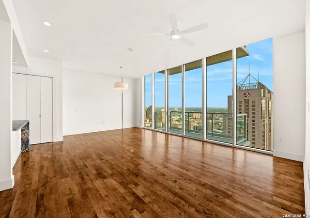 610-e-market-unit-3110-san-antonio-tx-78205/hzid_514a24ca