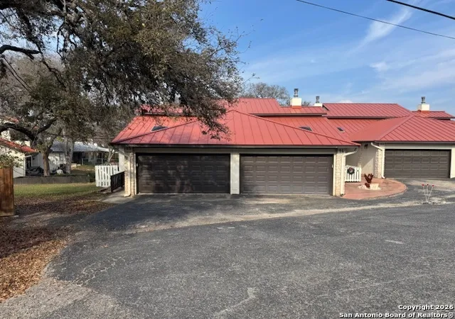 113-watts-15-canyon-lake-tx-78133/hzid_954423db