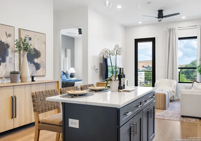 10899-s-hausman-311-san-antonio-tx-78250/hzid_b3425f13