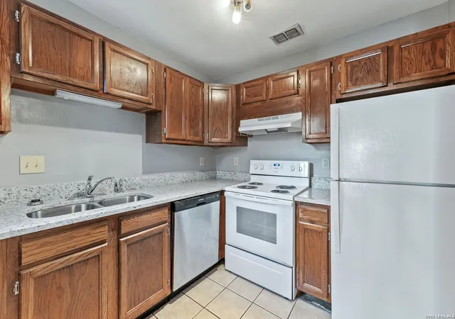 8655-datapoint-212-san-antonio-tx-78229/hzid_b7e7e728