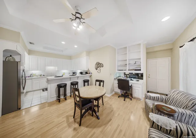 8000-donore-10-san-antonio-tx-78229/hzid_2cc30184