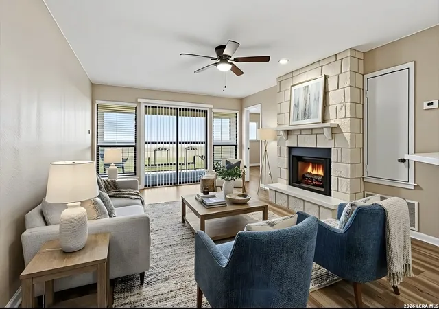 1256-cougar-apt-6-canyon-lake-tx-78133/hzid_e38dea9c