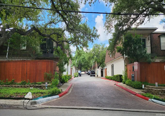 1045-shook-avenue-151-k-san-antonio-tx-78212/hzid_2dc826b0