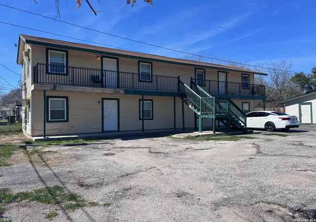 728-s-guadalupe-seguin-tx-78155/hzid_c6330b34