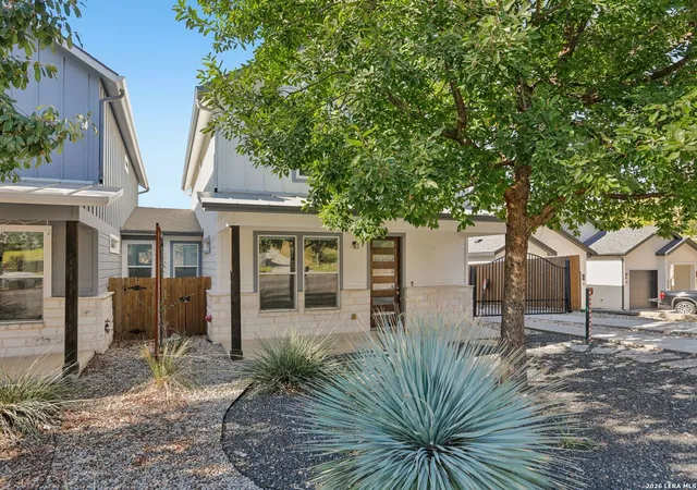 1206-deloney-apt-b-austin-tx-78721/hzid_73437b8c
