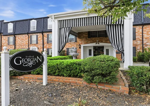 8401-n-new-braunfels-317-a-san-antonio-tx-78209/hzid_cef535ec