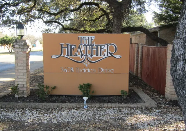 3678-hidden-15-02-san-antonio-tx-78217/hzid_640fa40d