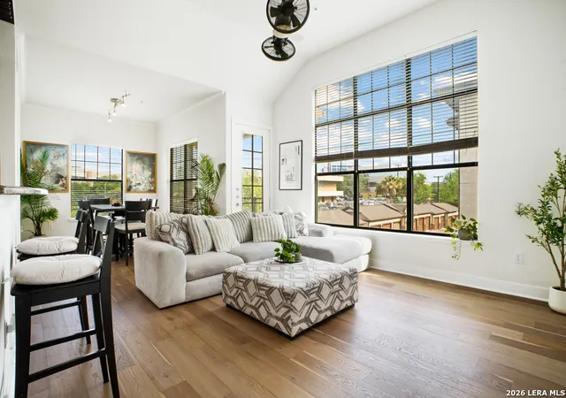 7342-oak-manor-dr-1302-san-antonio-tx-78229/hzid_de64094b