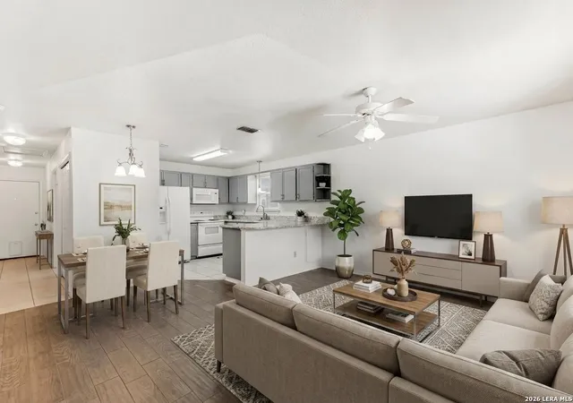 121-s-plant-apt-102-boerne-tx-78006/hzid_b0b7184c