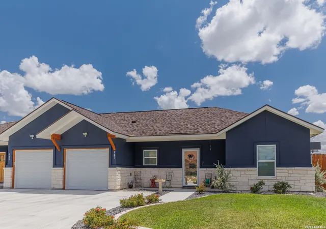 123-navarro-xing-12-a-seguin-tx-78155/hzid_e7713cc7