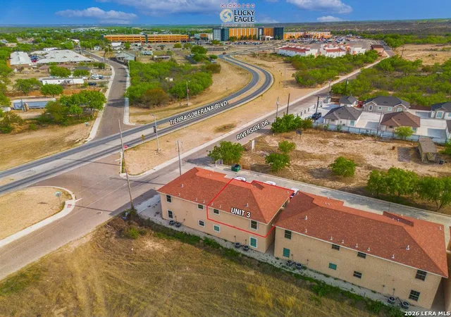 391-riverside-dr-unit-3-eagle-pass-tx-78852/hzid_572b0145