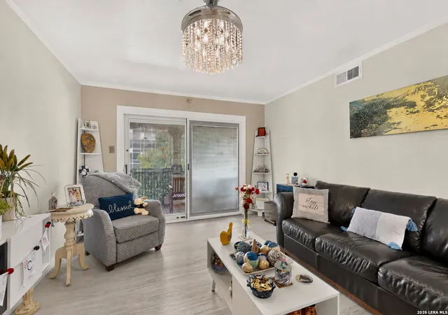 8702-village-dr-213-san-antonio-tx-78217/hzid_1e13b7b9