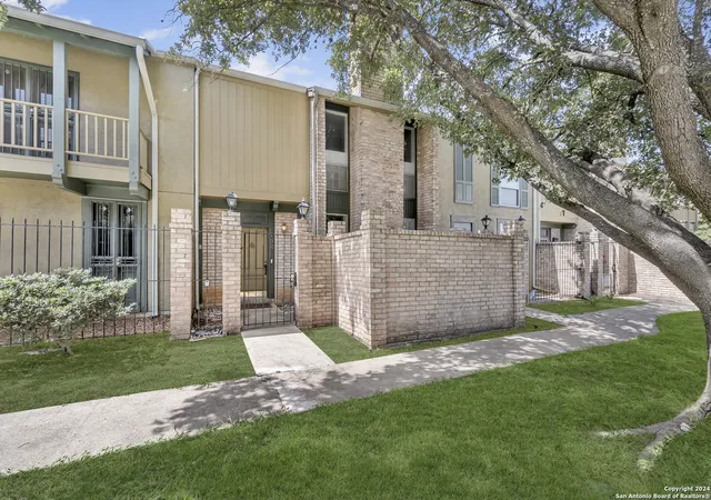 3678-hidden-dr-408-san-antonio-tx-78217/hzid_720f9de6